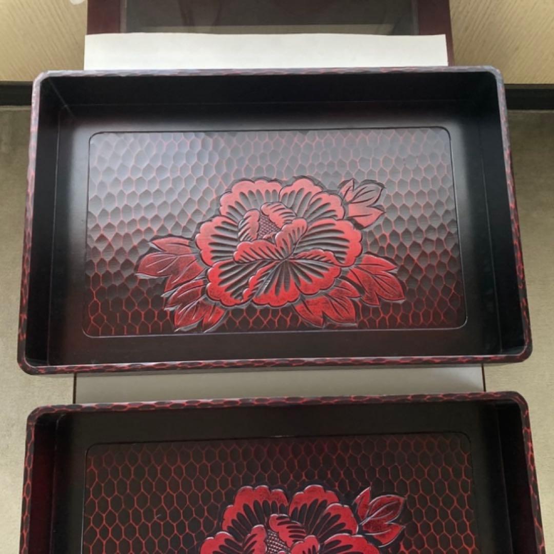 鎌倉彫 乱れ籠 衣装籠 盆 トレイ 2枚組 収納 木製 彫刻 漆塗 花柄