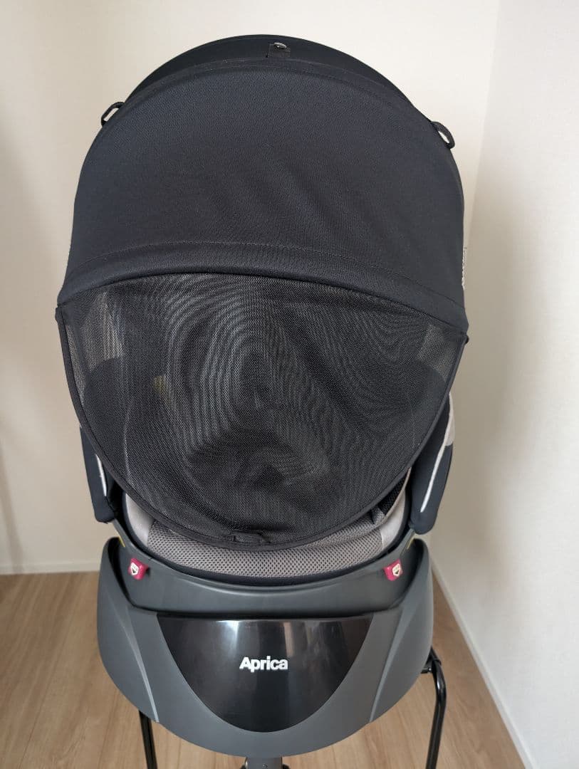 チャイルドシート　アップリカ　フラディアラクート　エレガント　シートベルト固定