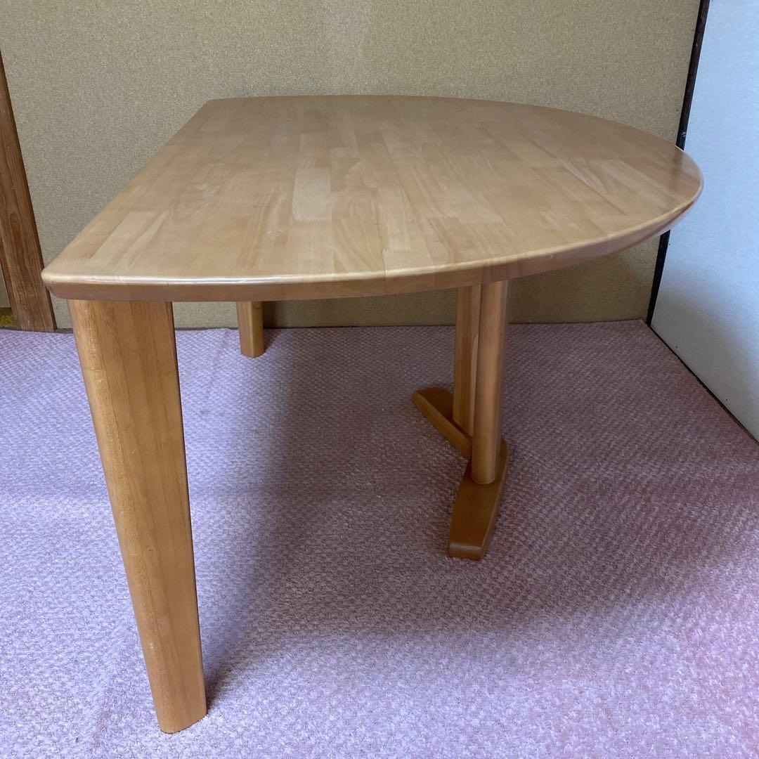 カリモク　Chitano 半円ダイニングテーブル