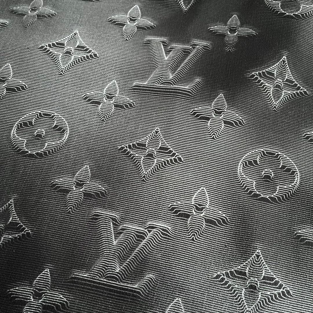 美品 ルイヴィトン フーディ パーカー 3D モノグラム プルオーバー ブラック