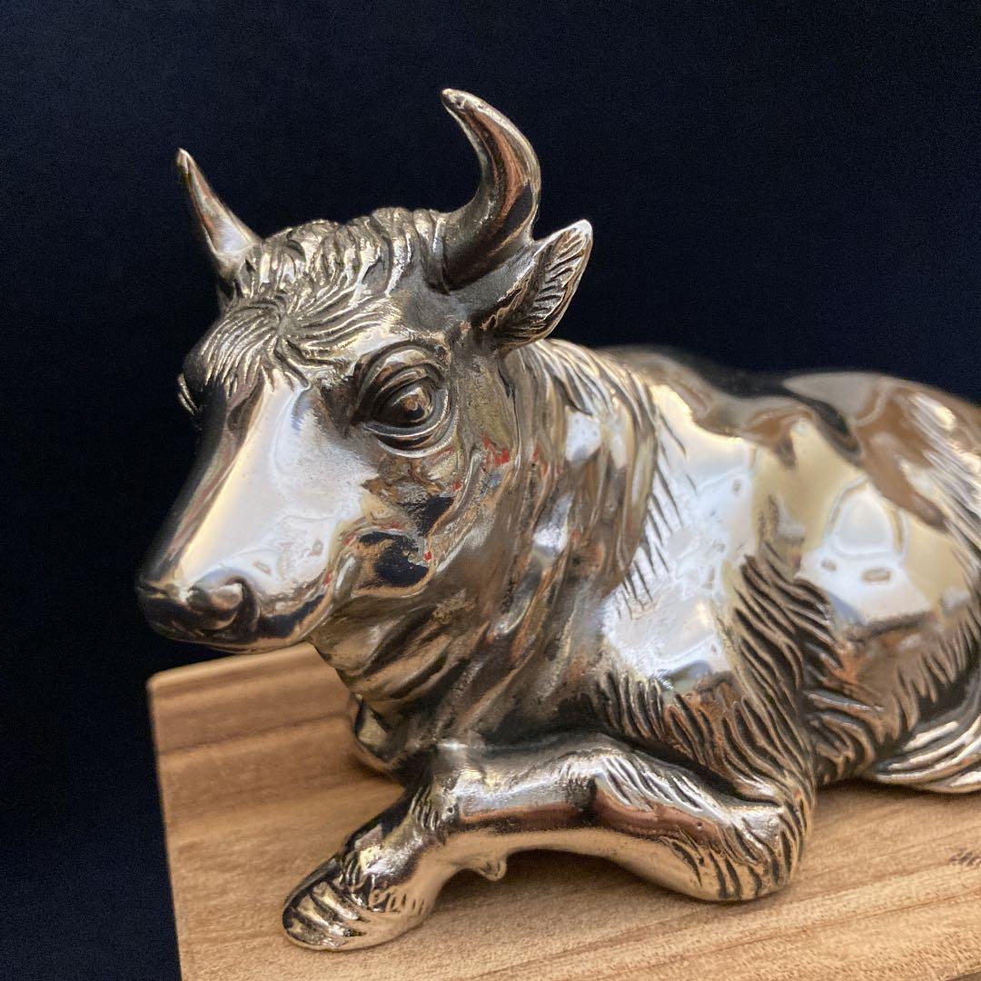 高村光雲 座牛 洋銀 置物 - メルカリ