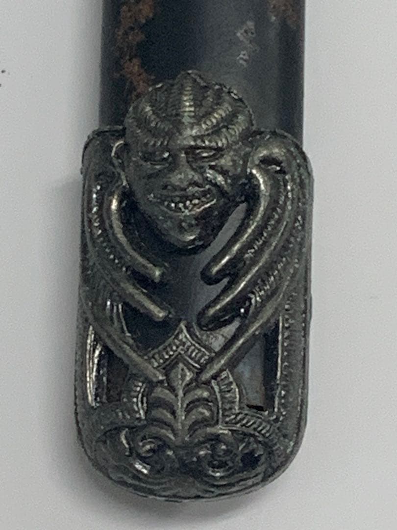 模造刀　装飾的な金属製の刀