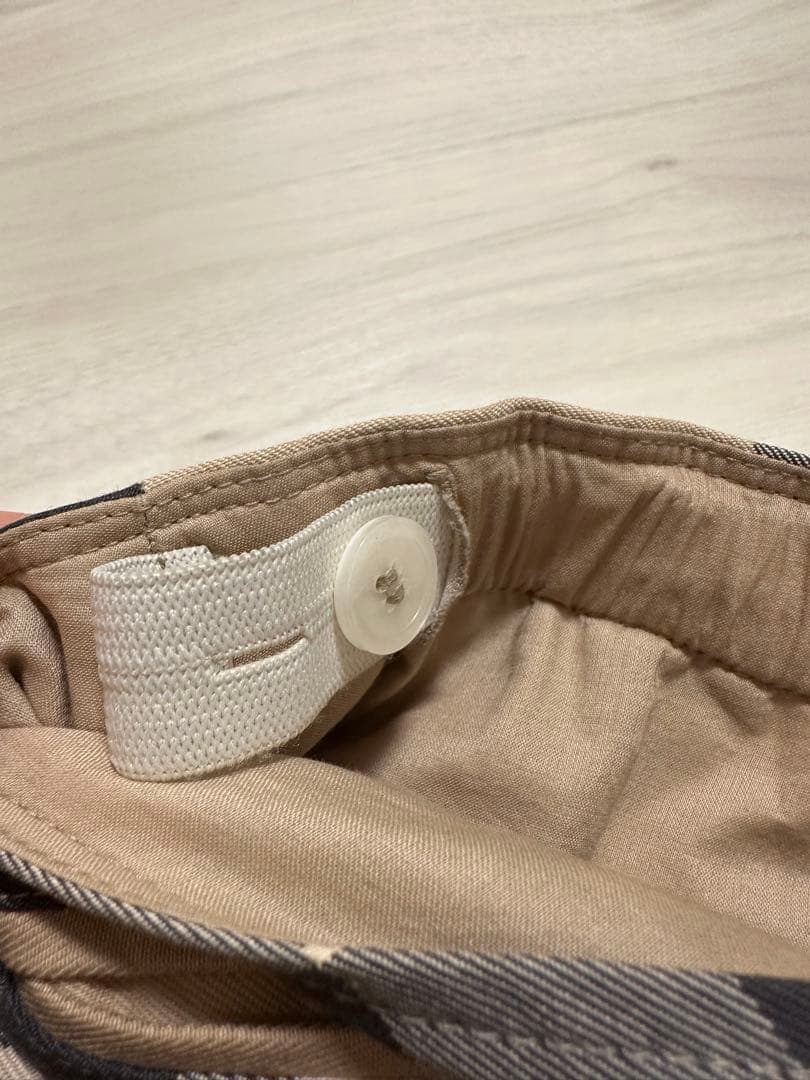 ⭐︎美品/ほぼ未使用⭐︎Burberryスカート164cm（14Y）