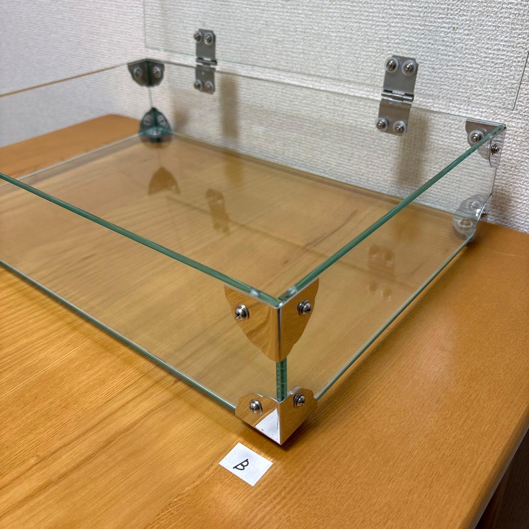 アンティーク風ガラスケース。アクセサリーや雑貨などのディスプレイに