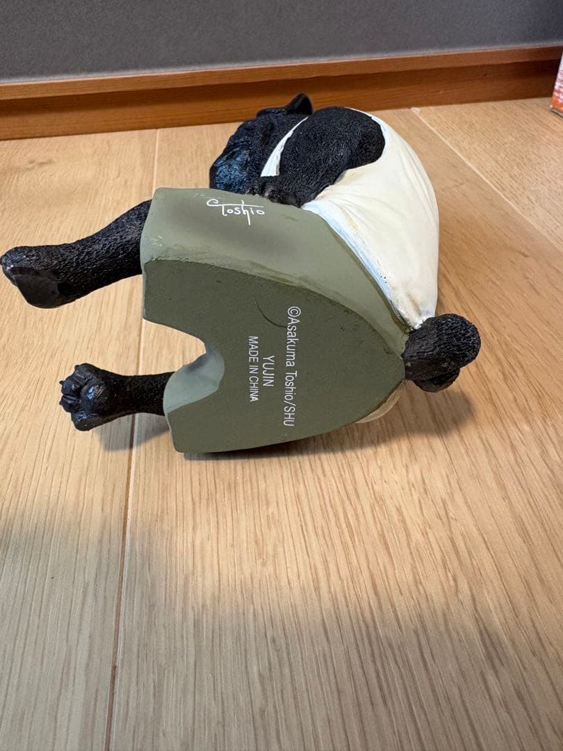 朝隈俊男 コレクション 犬の留守番 黒パグver. ユージン　限定カラー