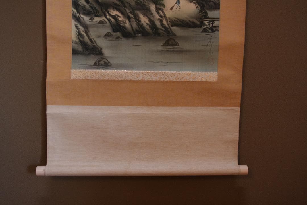 彩色山水画 香山作 掛け軸 絹本