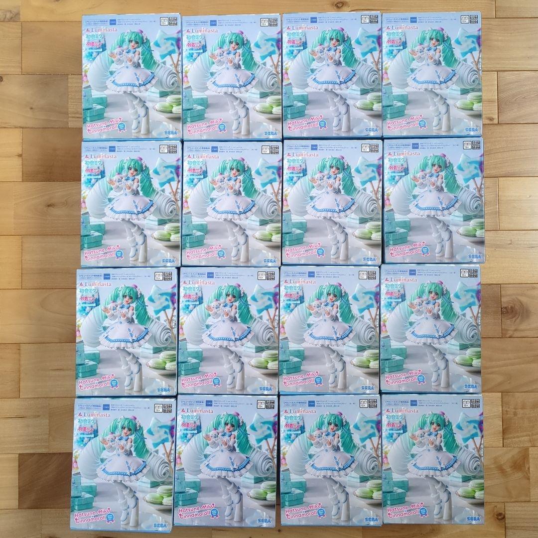 初音ミク　フィギュア　39個セット　猫耳Tシャツ・シナモロール　など