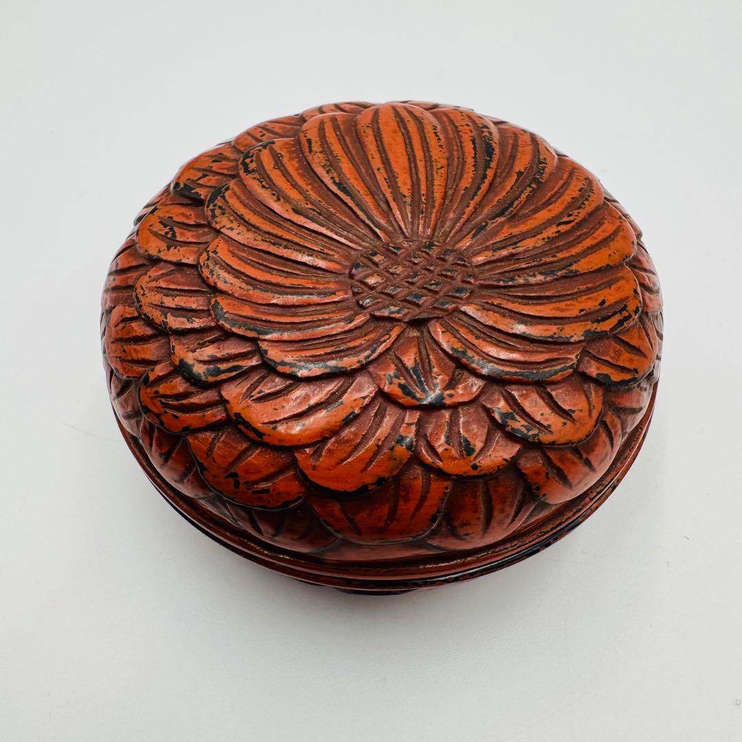 鎌倉彫 御殿菊 香合 共箱】骨董 アンティーク インテリア - メルカリ