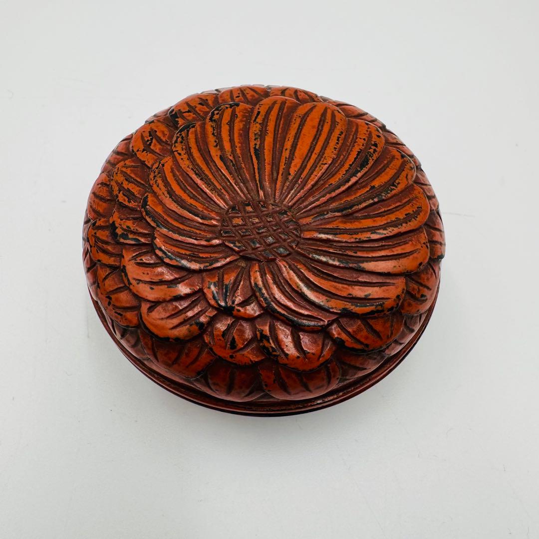 鎌倉彫 御殿菊 香合 共箱】骨董 アンティーク インテリア - メルカリ