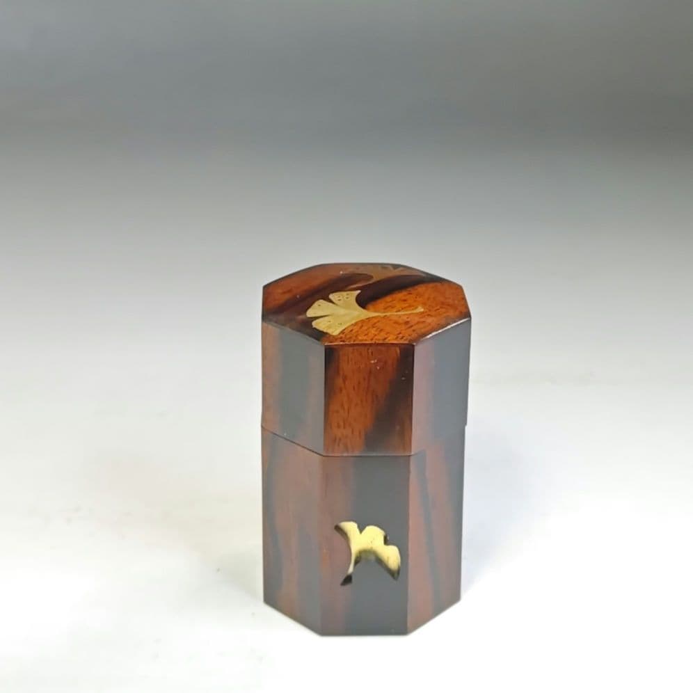 イ802 茶入『高崎秋峰作』『銀杏蒔絵　黒柿八角茶器　共箱』茶道具