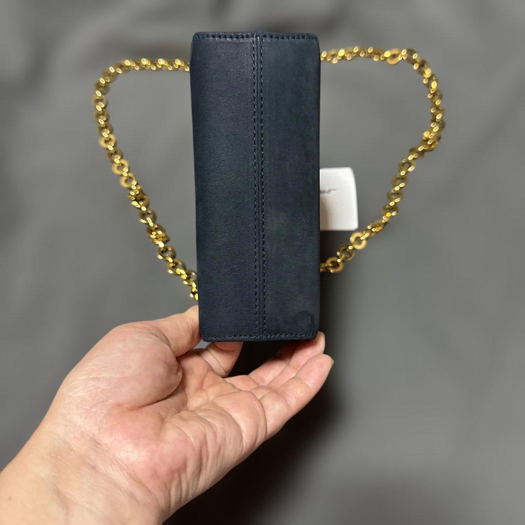 最終価格　フェラガモ チェーン ショルダーバッグ ガンチーニ　ゴールド金具