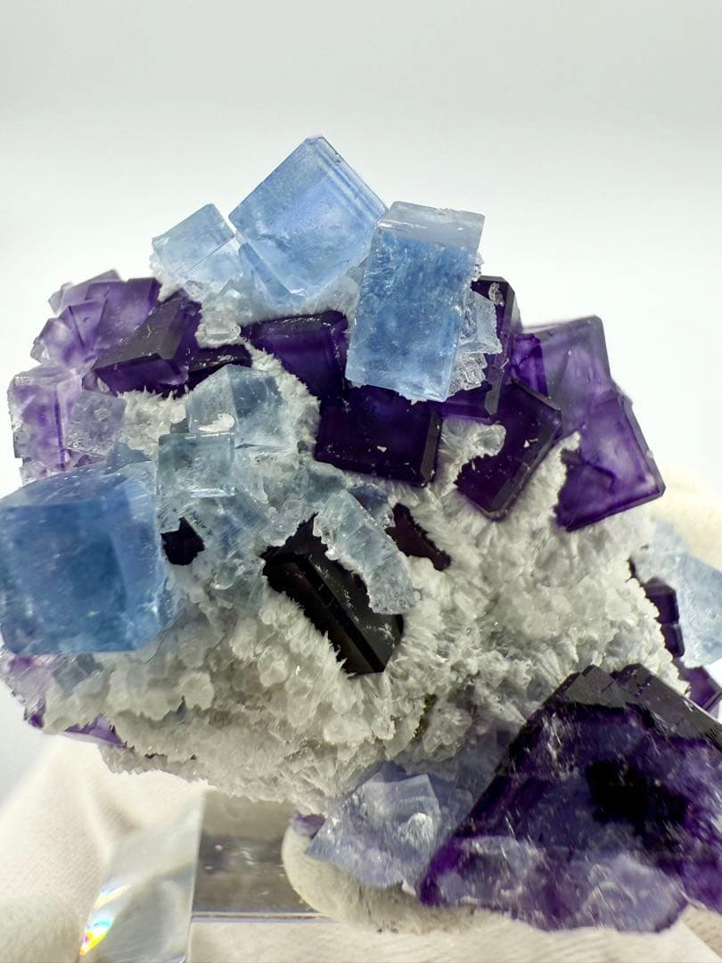パープル ブルーフローライト 浙江省産 蛍石 原石 鉱物標本 天然石