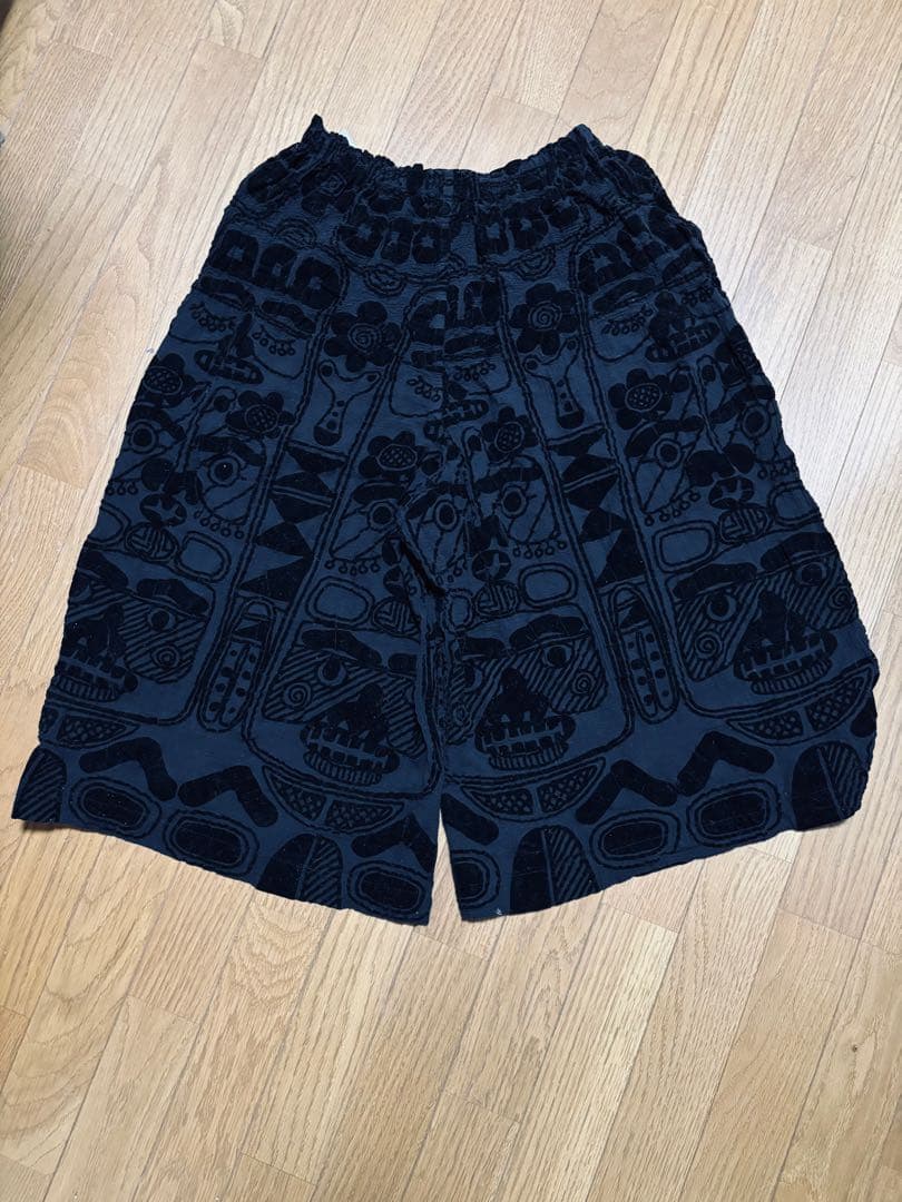 ISSEYMIYAKE me イッセイミヤケ★ 黒 スカル模様 キュロットパンツ