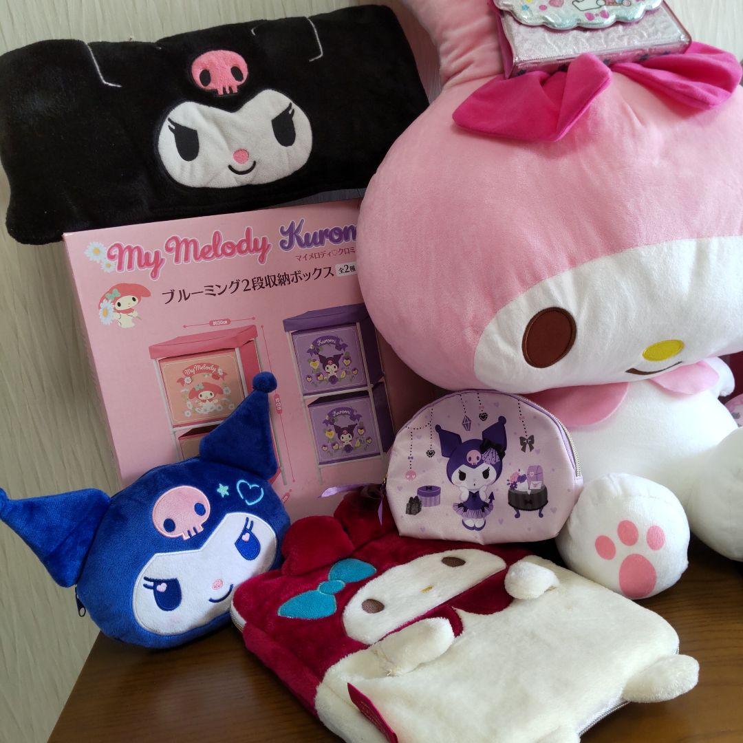 My Melody&KUROMIまとめ売り16点2段BOXバッグポーチミニタンス - メルカリ