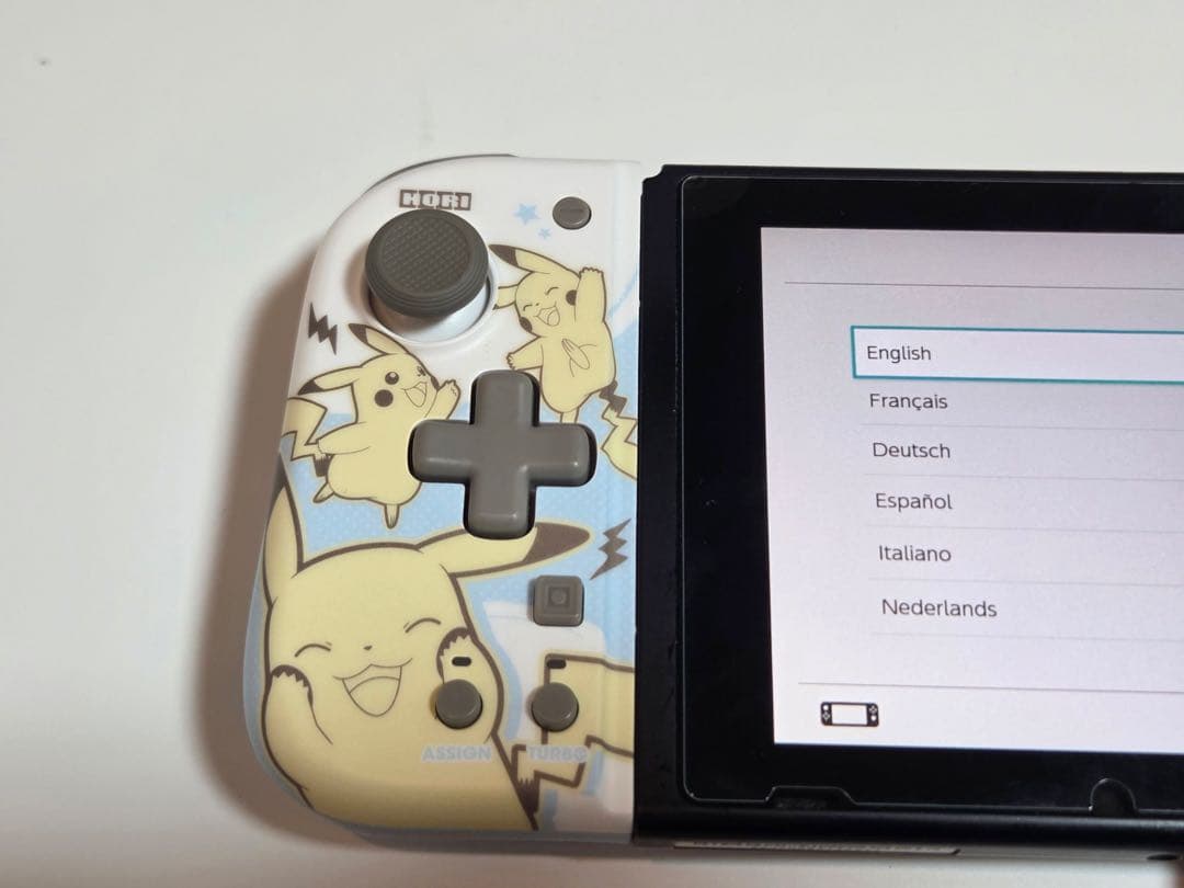 Nintendo Switch本体＋ホリパッドミニ ピカチュウ＆ミミッキュセット