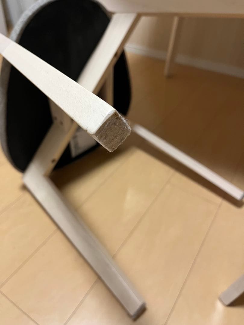 北欧風ダイニングテーブル丸テーブル　LOWYA ※テーブルのみです！