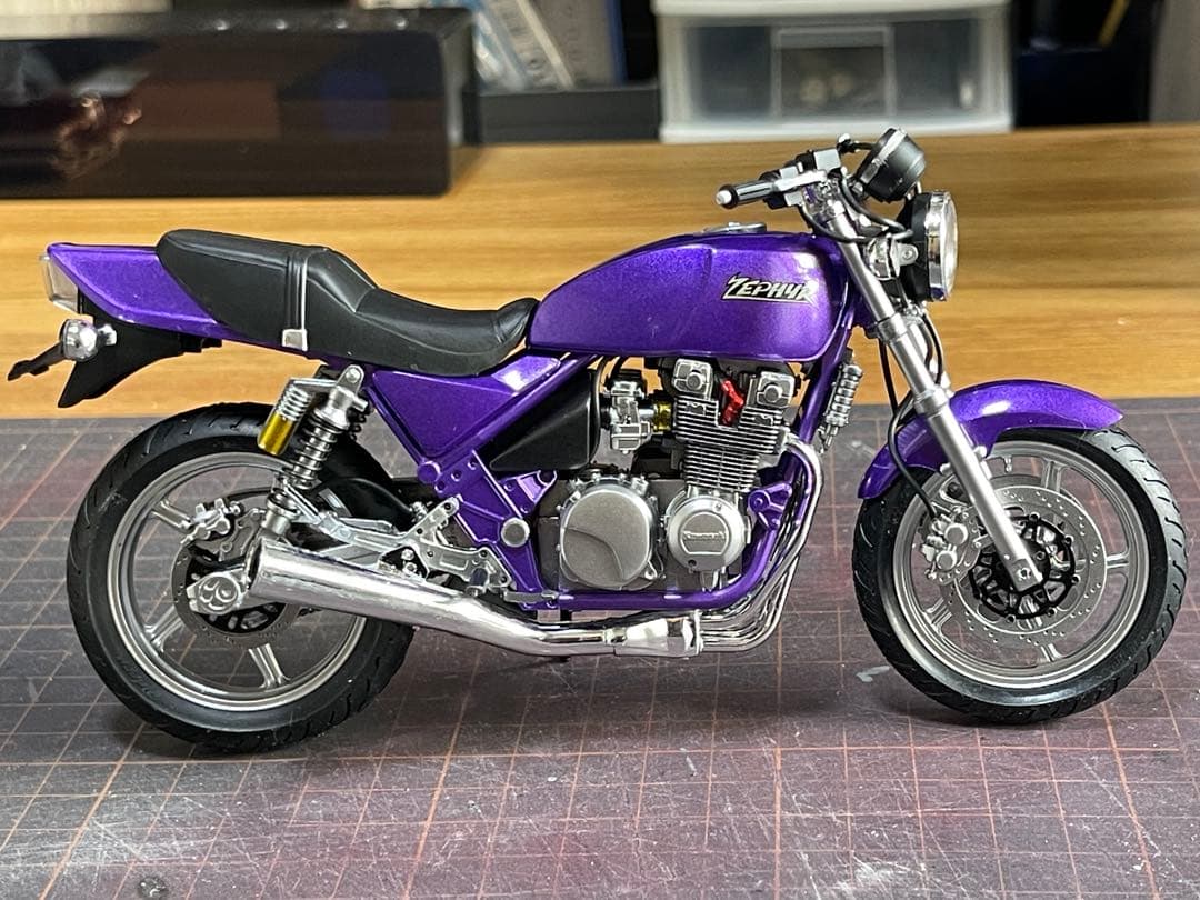 1/32 カワサキ・ゼファー（ZR400C）☆完成品 - メルカリ