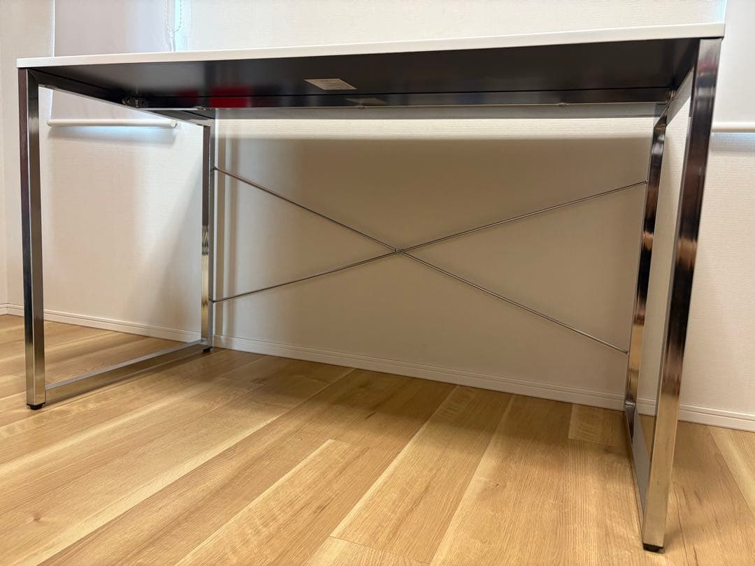 サンワダイレクト パソコンデスクW120×D60×H70cm・鏡面仕上げ