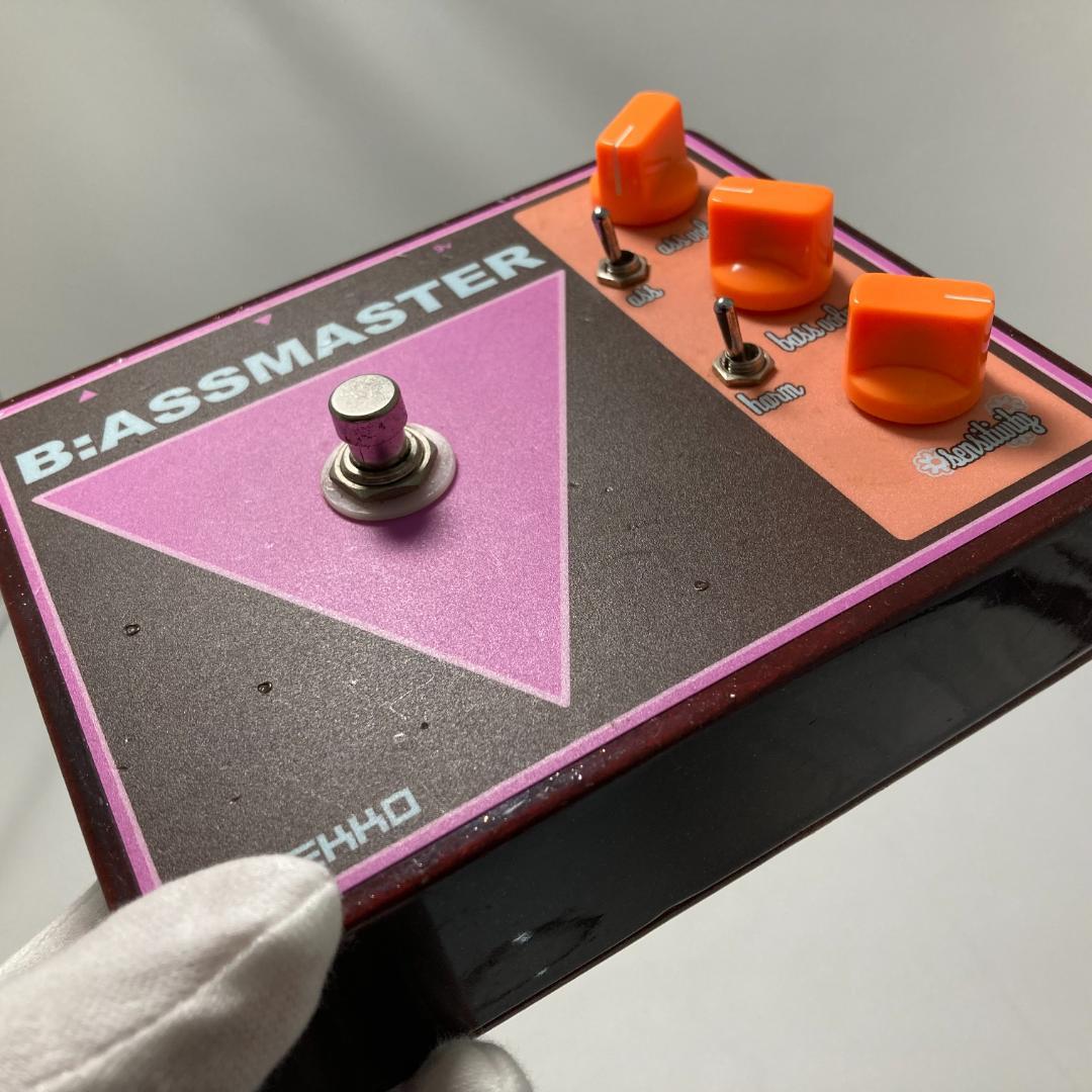 ベース Malekko Heavy Industry B:ASSMASTER