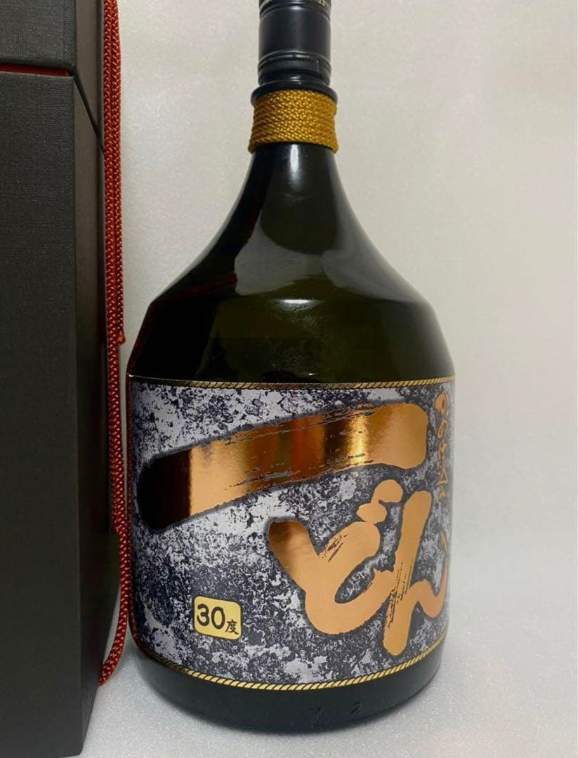 希少品】一どん化粧箱付1800ml 金ラベル 村尾 森伊蔵 魔王 - メルカリ