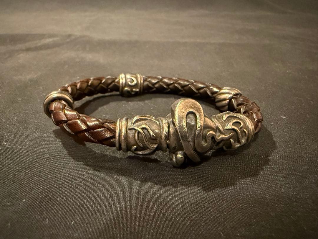 CLAUDIO CALASTANI レザーブレスレット