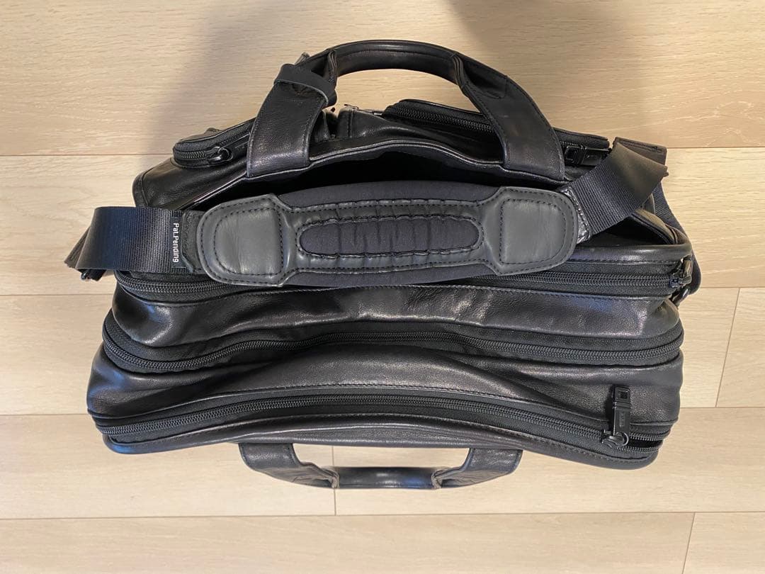 レザー ビジネスバッグ ブラック