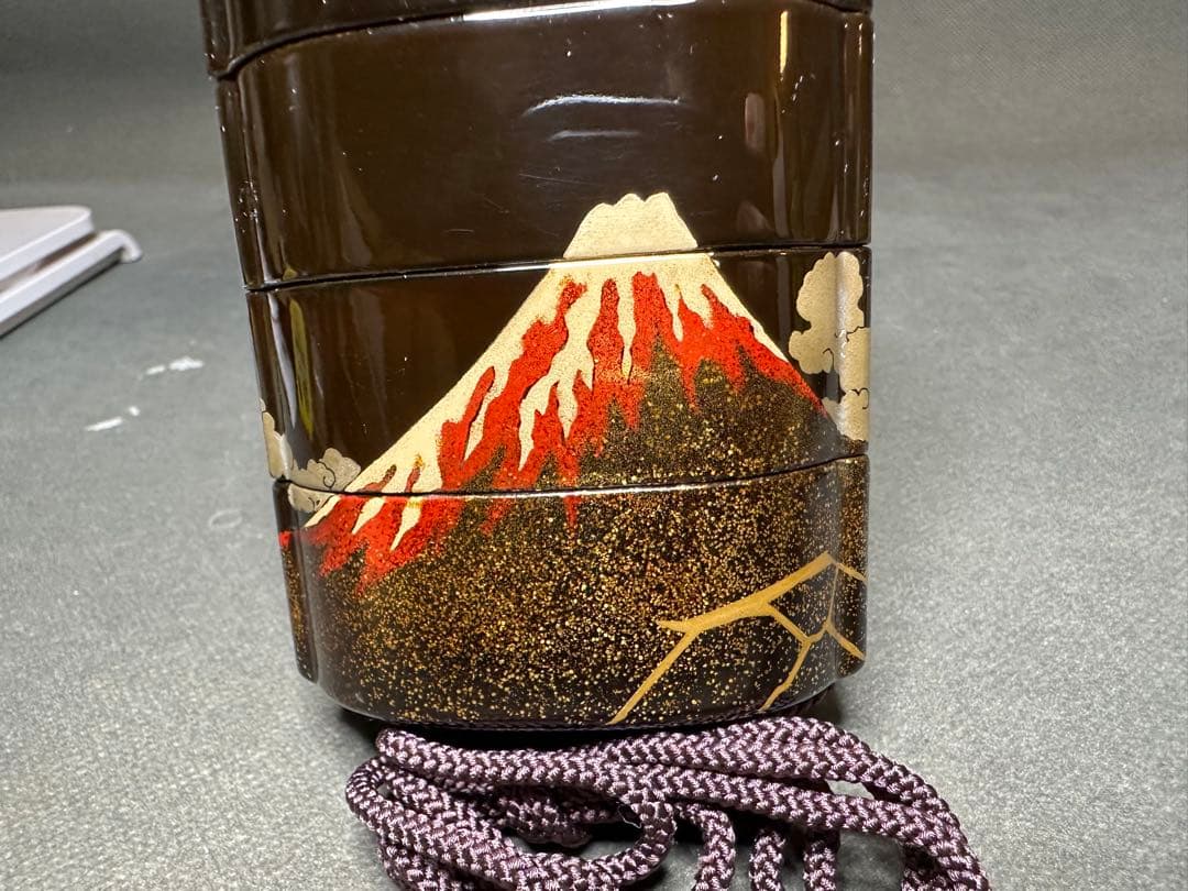 印籠　富士　蒔絵　根付　置物　古美術品　 細密細工　骨董　アンティーク　工芸品