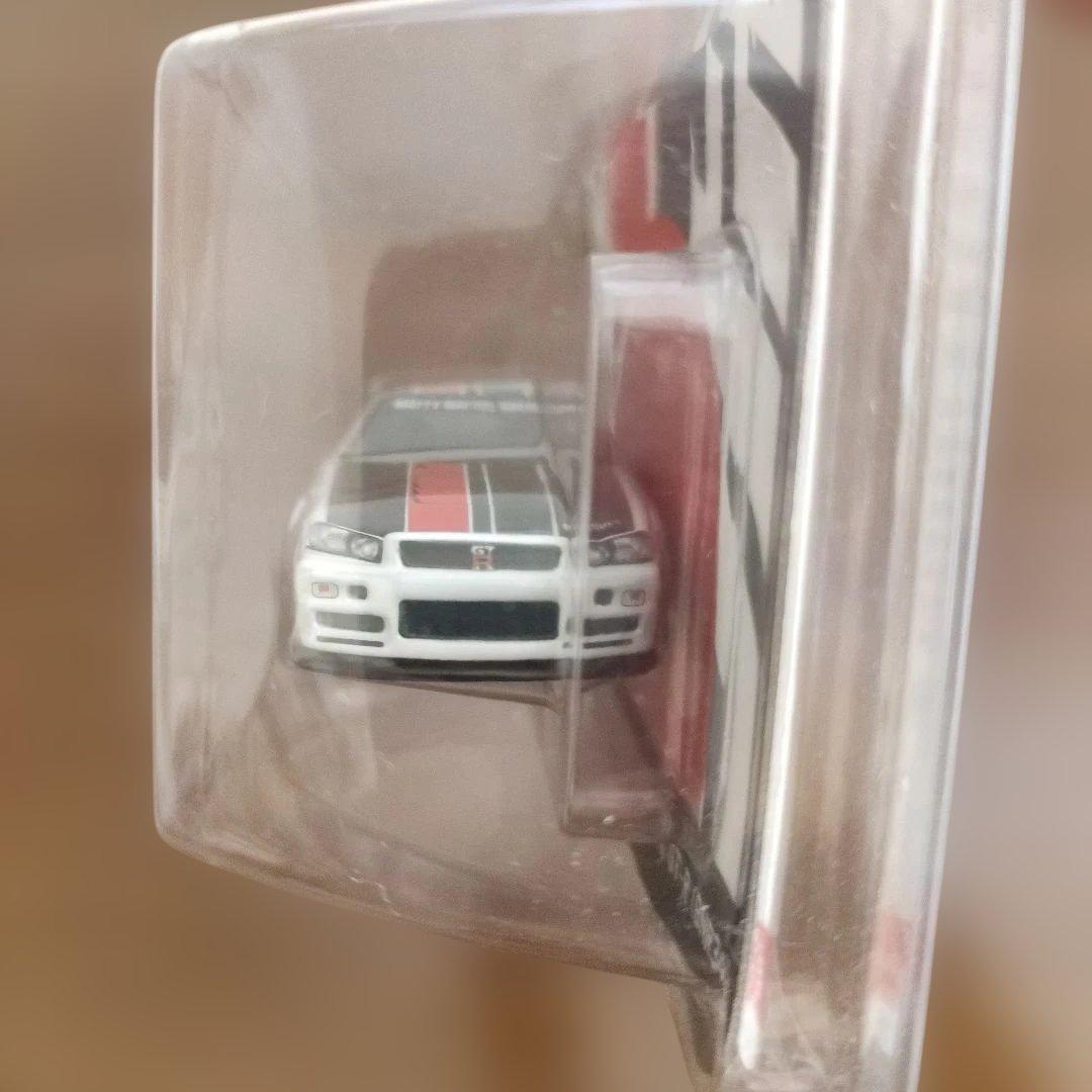 ホットウィール スカイラインGT-R (BNR34) コンベンション 右向き