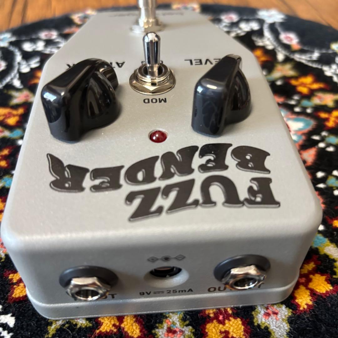 L*y様 Behringer Fuzz Bender ギターエフェクター