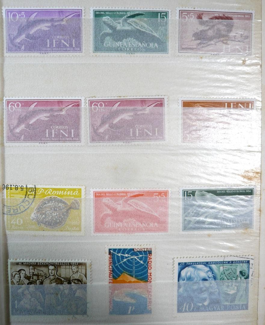 古い海外切手（使用済み、未使用混在249枚セット）