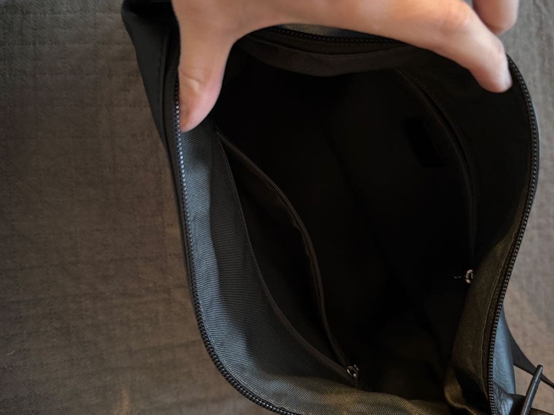 《本革/480g》2WAYレザーショルダーバッグ　earPAPILLONNER