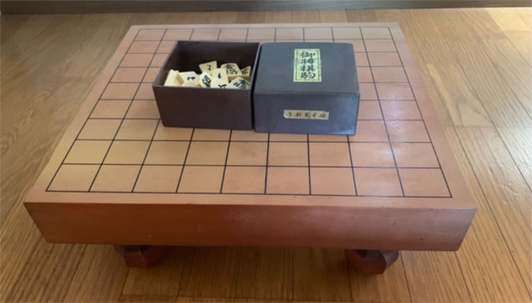 ★ 将棋盤★ 脚つき盤 貴重な駒　特選　将棋駒付き