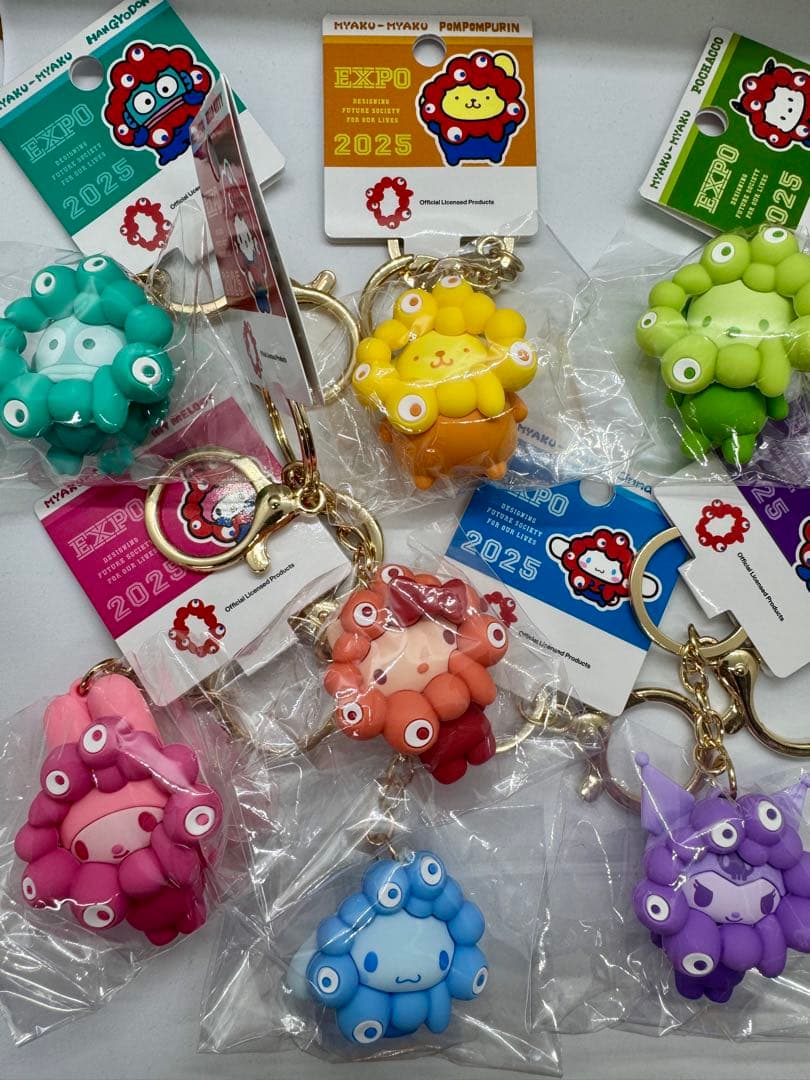 キティ サンリオ ミャクミャク クリア キーホルダー 2個セット 2025年