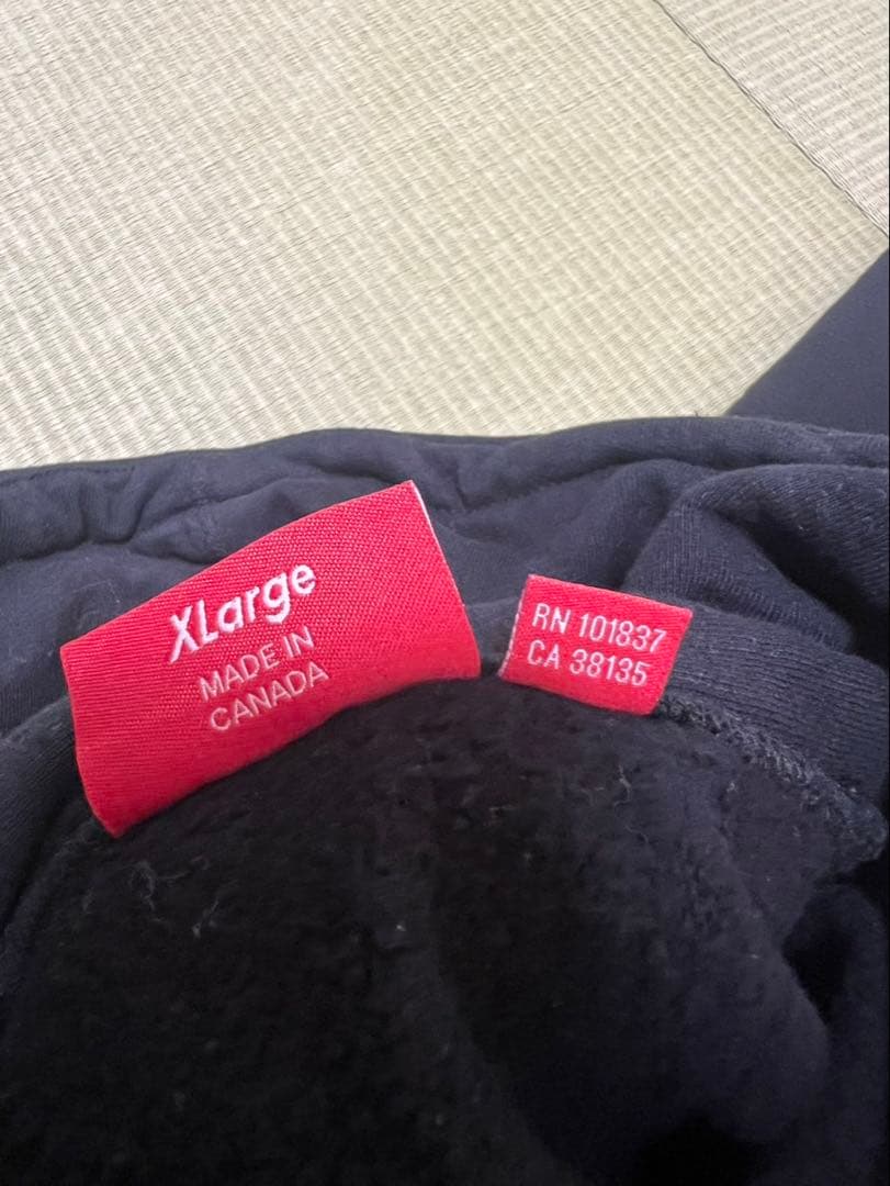 シュプリームスモール　ボックスロゴ 刺繍口ゴパーカー黒XL