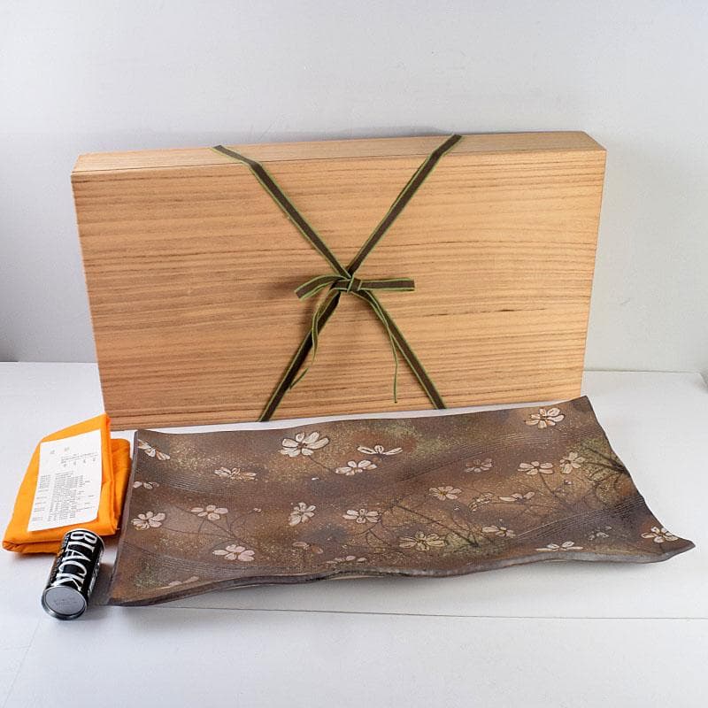 益子焼　堀越美紀作　自然釉　秋桜文　長皿　共箱　N　8681D 益子焼 堀越美紀作 自然釉 秋桜文 長皿 共箱 N 8681D