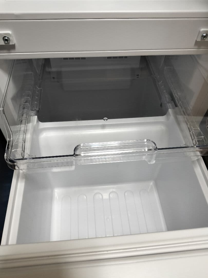 大阪府内配送設置無料！ 2020年シャープ 2ドア冷蔵庫 SJ-D18GJ-W