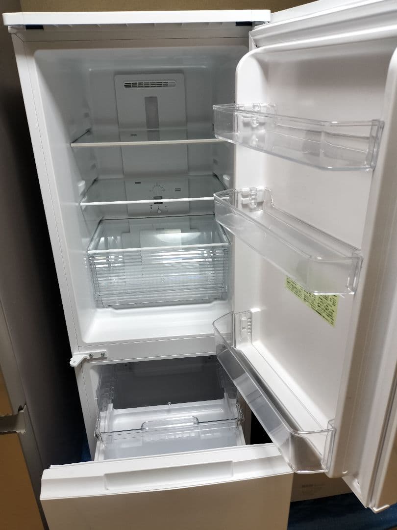 大阪府内配送設置無料！ 2020年シャープ 2ドア冷蔵庫 SJ-D18GJ-W