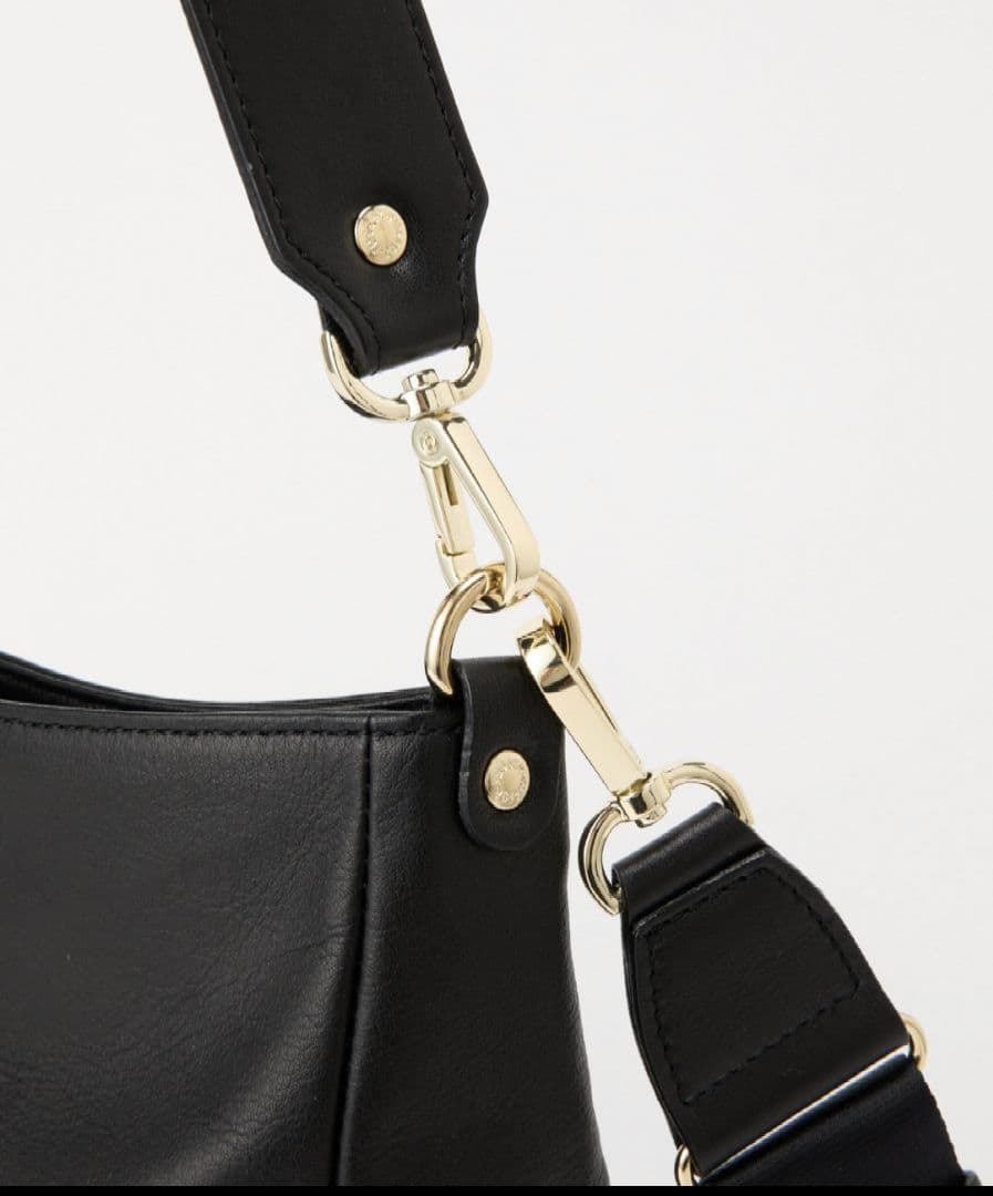 【美品/ほぼ新品】russet ラシット 本革600g ショルダーバッグ