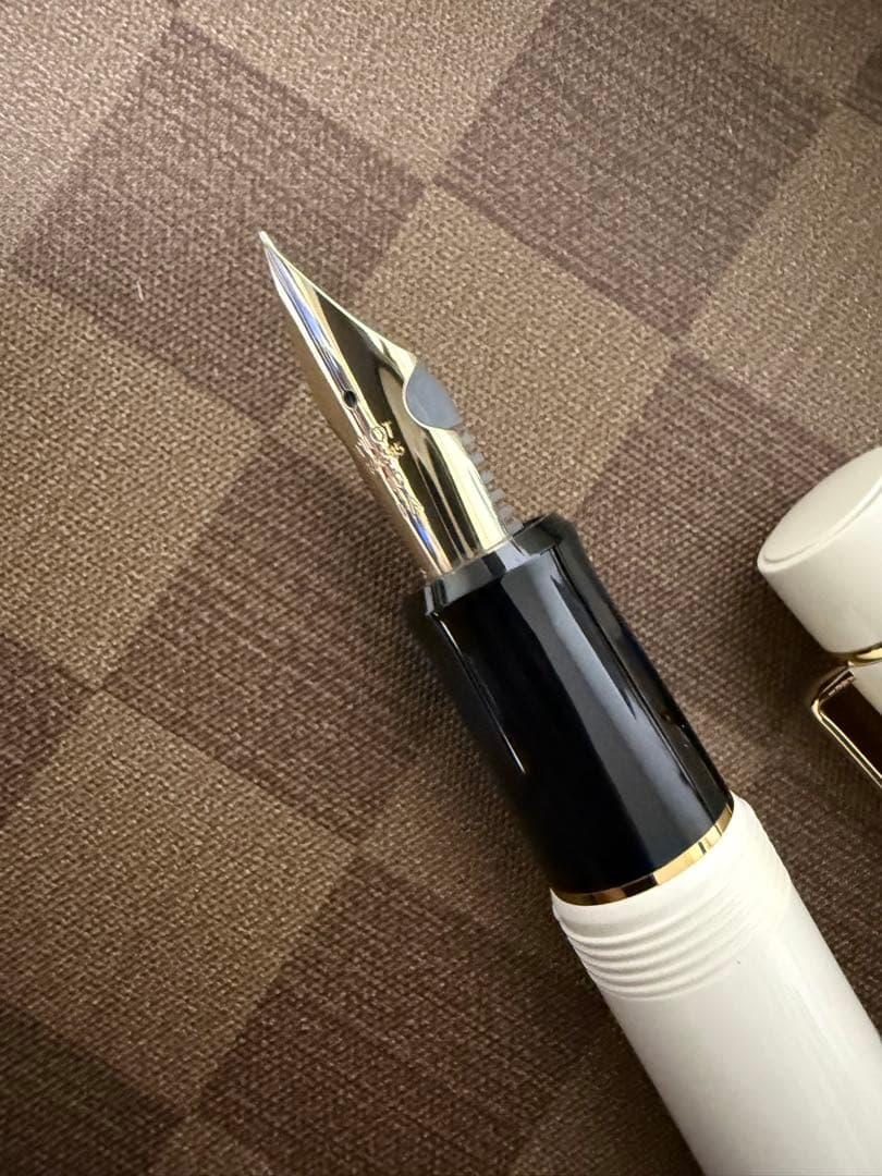 パイロット万年筆912限定出航、ペン先FA