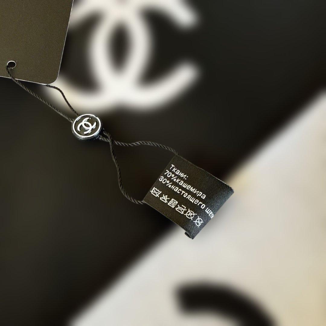 ノベルティCHANELリバーシブルストール ロゴマフラー ブラック