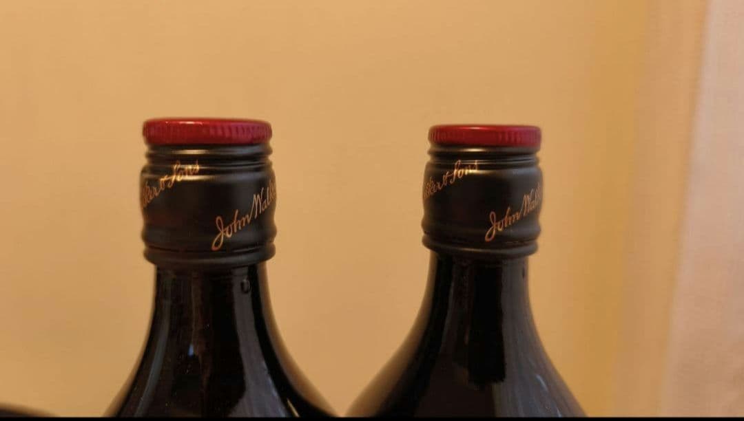 ジョニーウォーカー ブラックルビー 700ml 2本セット - メルカリ