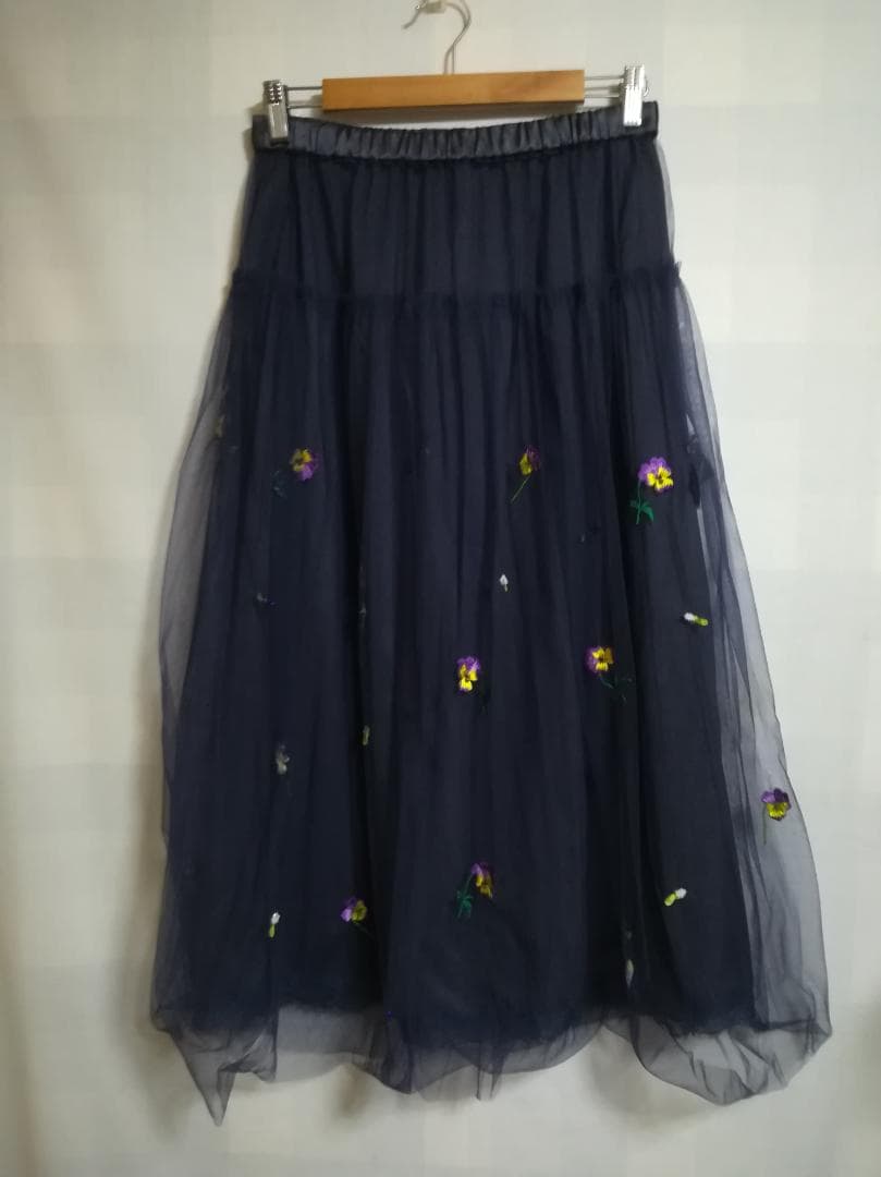 MUVEIL ビオラ刺繍 チュールスカート フラワー ネイビー サイズ40