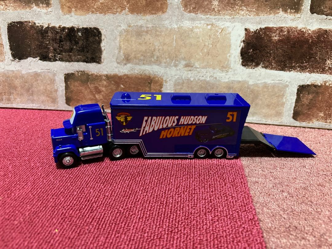 【新品】 カーズ　マックトラック トレーラー 11台セット 限定出品