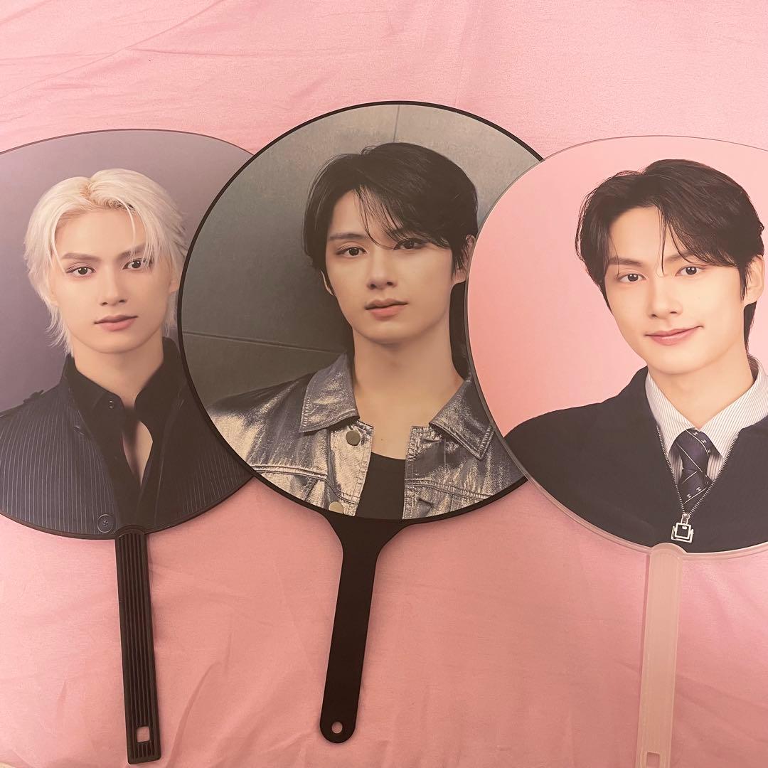 SEVENTEEN ジュン うちわ 3点セット - メルカリ