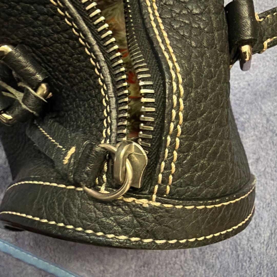 DOONEY&BOURKE 黒いレザーハンドバッグ