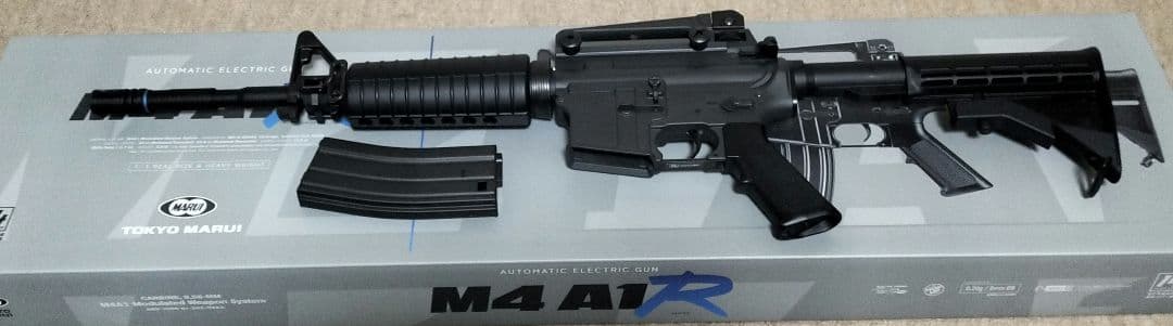 東京マルイ　14歳推奨 m4a1r 電動ガン