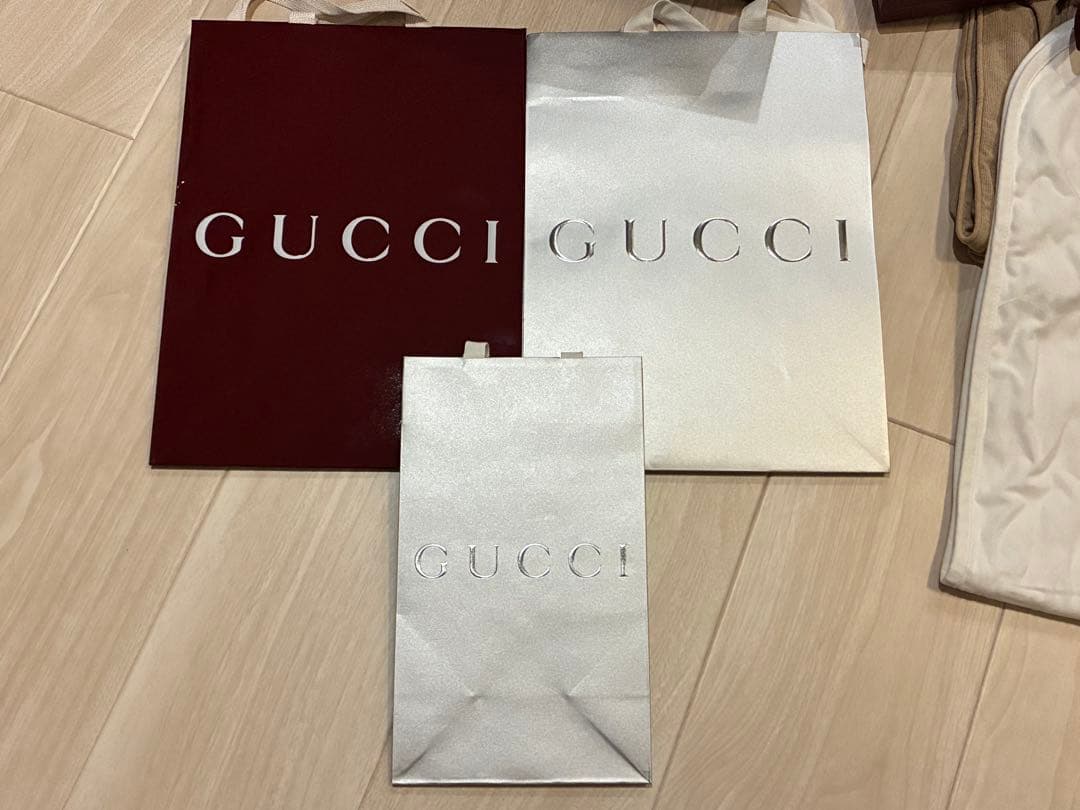 GUCCI グッチ 空箱 ショッパー ショップ袋 リボン ハンガー ギフト｜