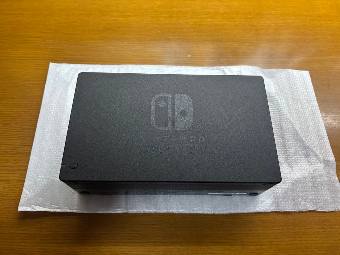Nintendo Switch ネオンブルー・レッド 周辺機器有り