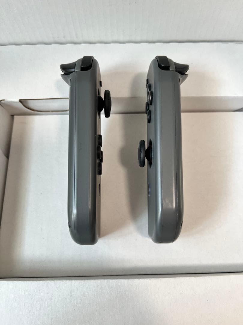 Nintendo Switch 本体 & キャリーケース