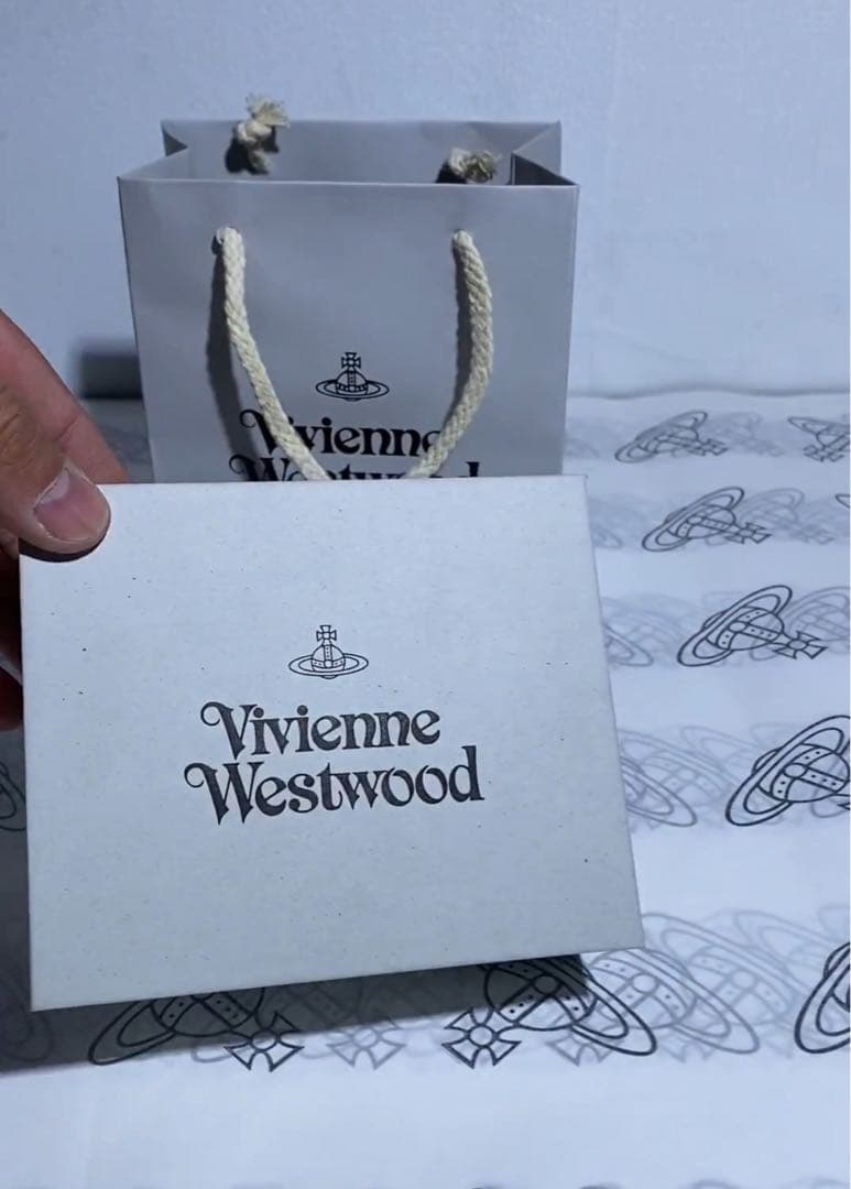 Vivienne Westwoodヴィヴィアン・三つ折財布 レッド